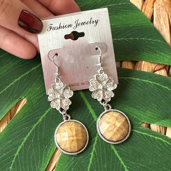 BOGO FREE CRYSTAL DANGLE STONE EARRINGS - Picture 4 of 5